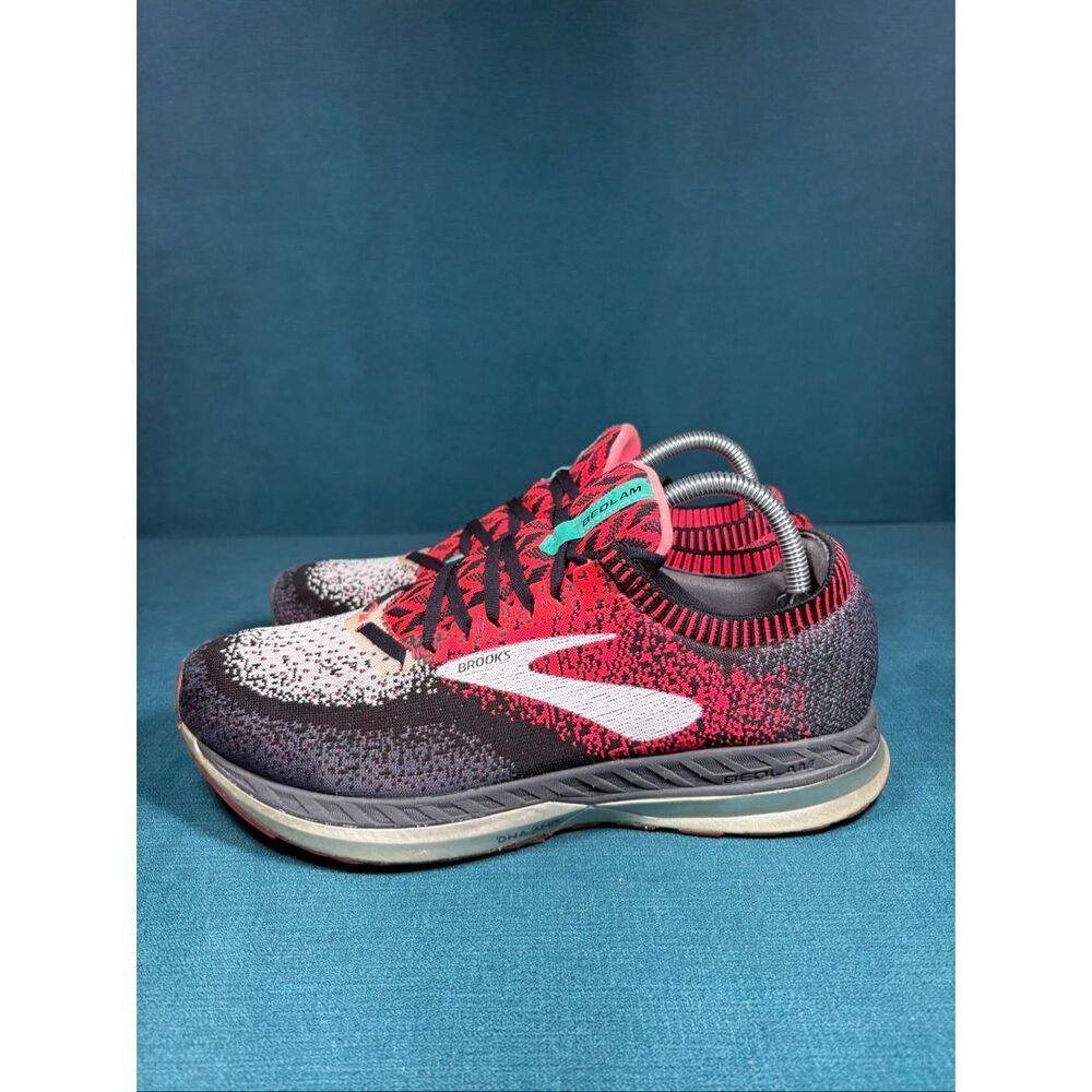 Brooks Bedlam Running Shoes Women’s Size 10 B Pink Black White Knit Athletic Sne